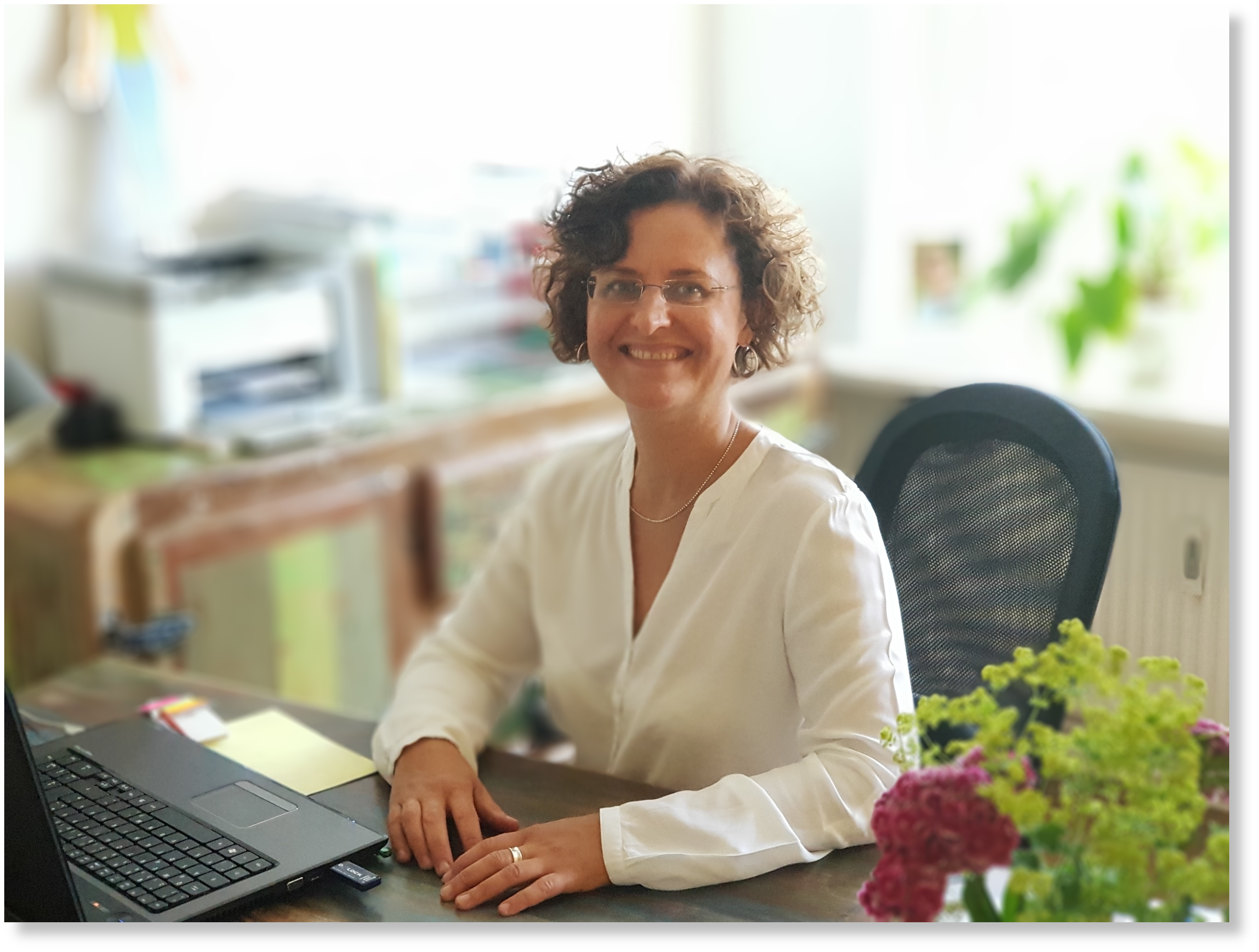 Frau Kathrin Anke